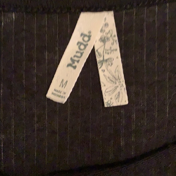 Long flowy sleeved shirt - Picture 4 of 4